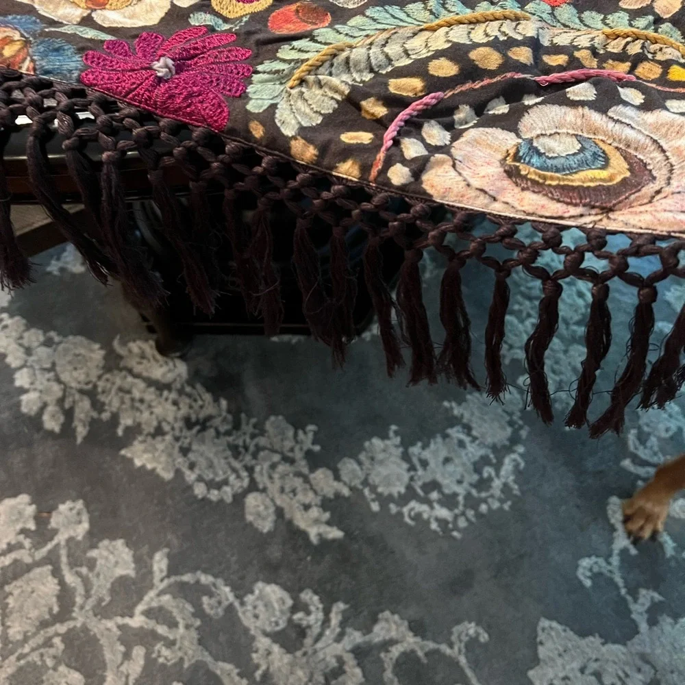 *RARE*Pottery Barn•Embroidered Fringed Tablecloth